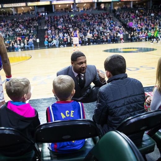 Globetrotters - Bench Kids