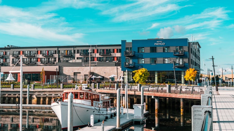 The Waterfront Place - Hotel Indigo